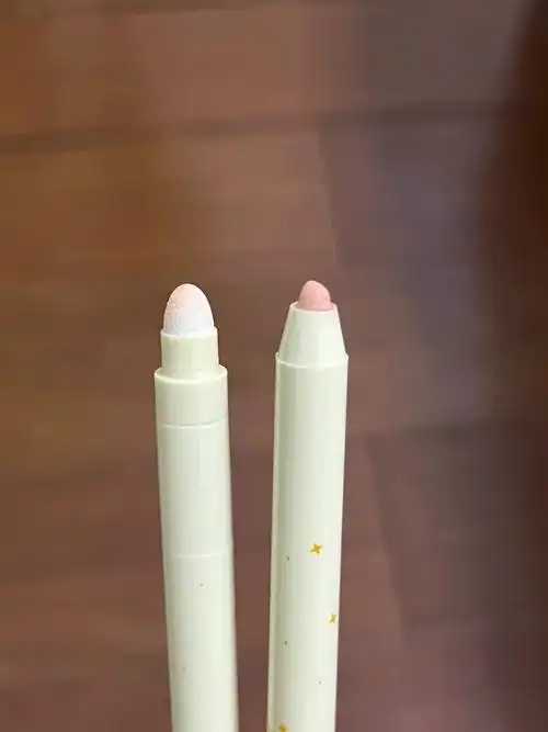 膏状遮瑕笔和液体遮瑕笔哪个好