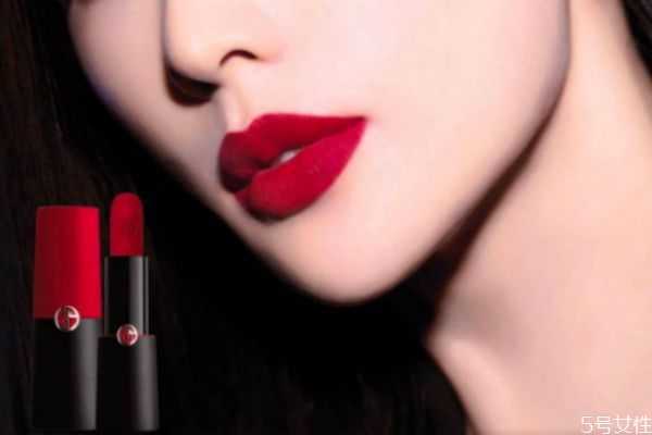 阿玛尼口红生产日期怎么看？阿玛尼彩妆的保质期是多久