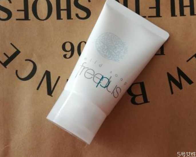 芙丽芳丝洗面奶味道怎么怪怪的?芙丽芳丝洗面奶正品味道 芙丽芳丝洗面奶味道怎么怪怪的?芙丽芳丝洗面奶正品味道