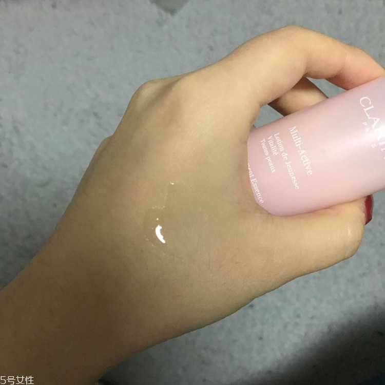 娇韵诗分龄精华水怎么样