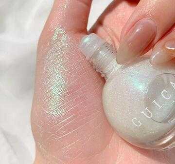 什么是高光液?高光液在化妆的哪个步骤用 什么是高光液?高光液在化妆的哪个步骤用