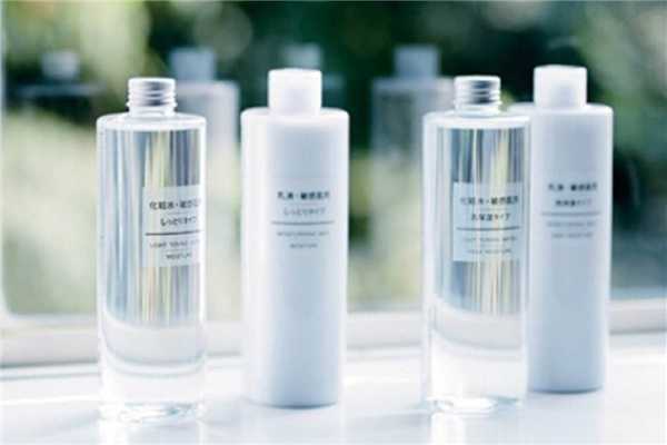 收敛水是化妆水吗 收敛水是化妆水吗