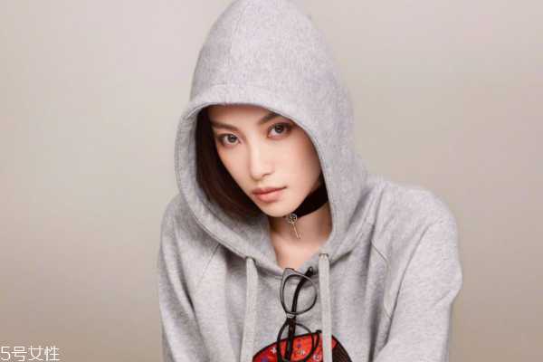 秋季痘痘肌怎么补水