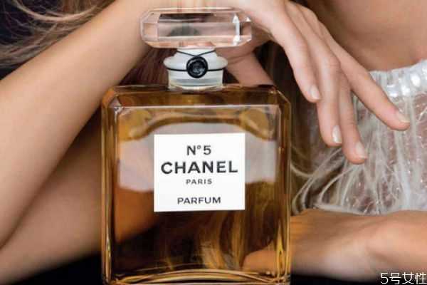 香奈儿5号哪款最好闻最火？