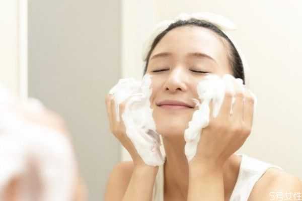 洁面皂是皂基吗？洁面皂怎么用