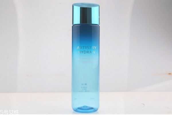 先擦水还是乳还是精华