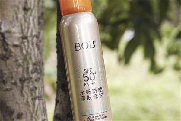 喷防晒喷雾前要做什么？涂防晒喷雾的正确步骤