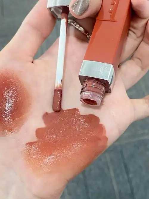 同款染唇液效果一样吗