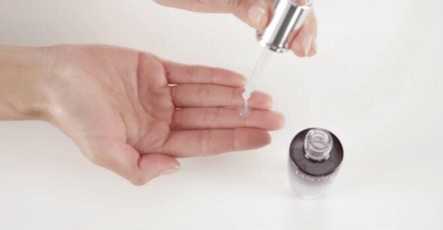 兰蔻安瓶精华前需要擦乳液吗 兰蔻安瓶精华前需要擦乳液吗