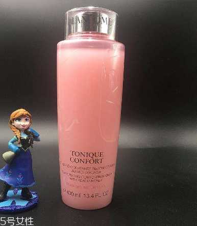 化妆水泡压缩面膜好吗?化妆水是化妆前用的吗 化妆水泡压缩面膜好吗?化妆水是化妆前用的吗