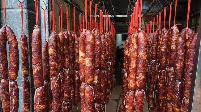 腊肠一般晾晒几天