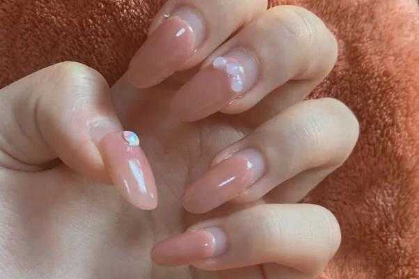 甲油胶对孕妇有影响吗？孕妇能用吗？