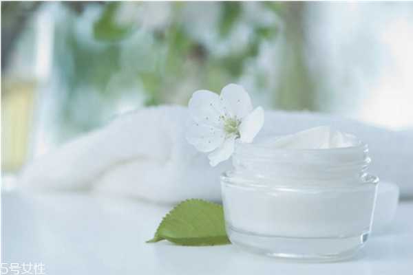 抗红血丝护肤品有哪些 抗红舒敏产品排行榜