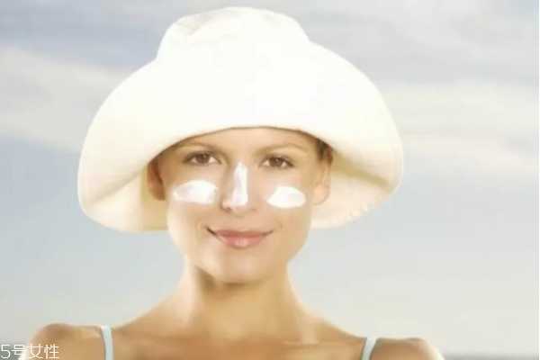 防晒喷雾和防晒霜的区别