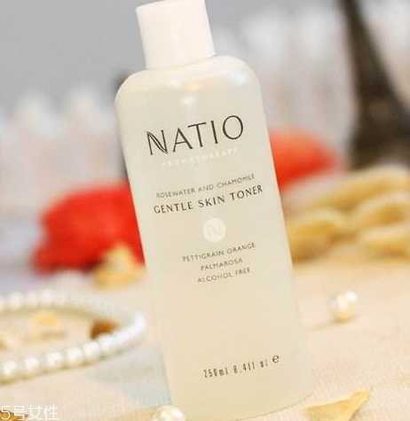 25岁以下用什么爽肤水好?成分越精简越好 25岁以下用什么爽肤水好?成分越精简越好