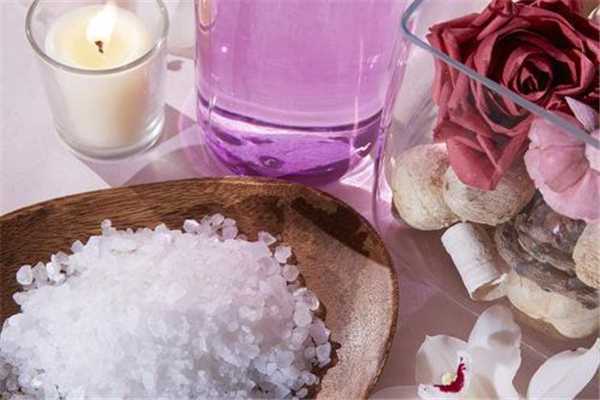 沐浴盐对身体有害吗?沐浴盐用多了会怎么样 沐浴盐对身体有害吗?沐浴盐用多了会怎么样