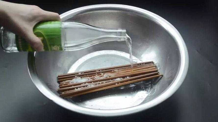 新买的筷子有点发霉怎么办 新买的筷子有点发霉怎么办