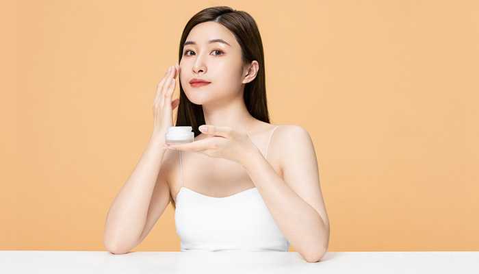 素颜霜卡粉怎么补救