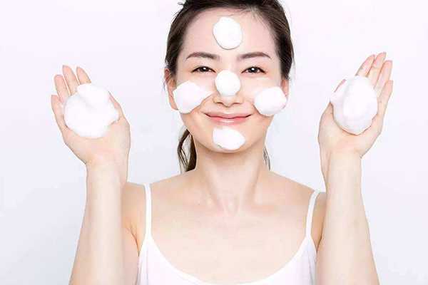 城野医生洗面奶是皂基吗 城野医生洗面奶是皂基吗