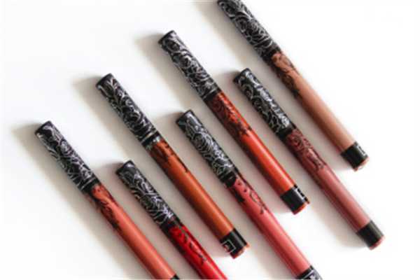 唇釉用完了最后一些弄不出来怎么办 唇釉用完了最后一些弄不出来怎么办