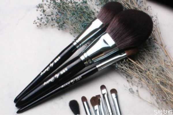 化妆刷有必要买吗