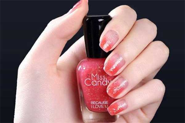 miss candy指甲油孕妇能用吗？miss candy指甲油有毒吗