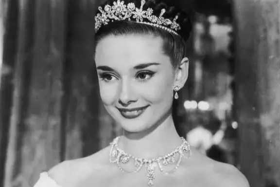 蒂芙尼属于什么档次品牌?宝格丽和蒂芙尼哪个档次高 蒂芙尼属于什么档次品牌?宝格丽和蒂芙尼哪个档次高