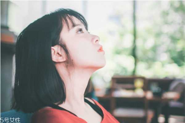 皮肤晒黑了用什么面膜