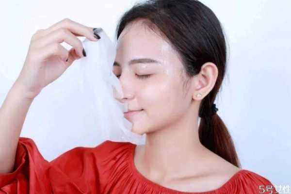 为什么化妆前要敷面膜 为什么化妆前要敷面膜