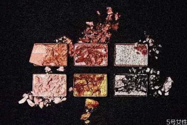 过期的眼影还能用吗?眼影笔和眼影的区别 过期的眼影还能用吗?眼影笔和眼影的区别