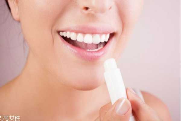 唇纹多怎么办 唇纹多怎么办