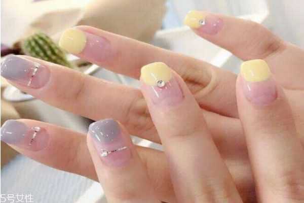 法式美甲怎么做？法式美甲都有哪些类型