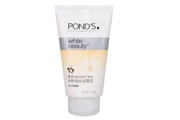 化妆后用洗面奶可以洗干净吗?化妆直接用洗面奶洗可以吗 化妆后用洗面奶可以洗干净吗?化妆直接用洗面奶洗可以吗