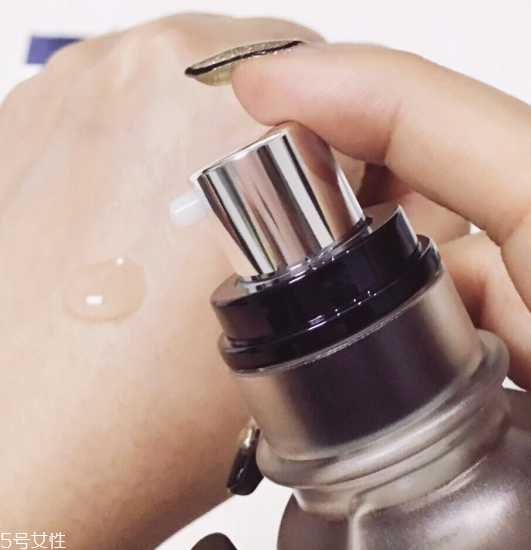 精华啫喱怎么用？精华啫喱与乳液的区别
