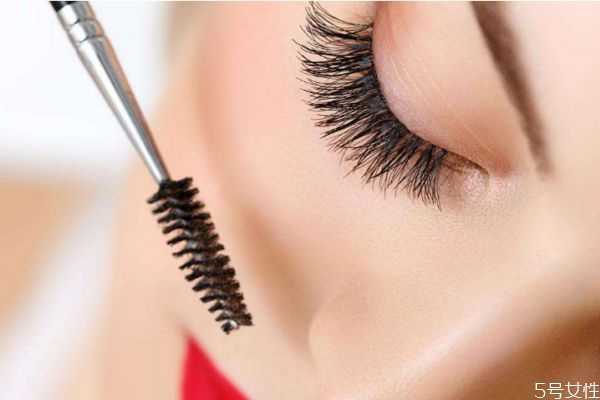 睫毛膏的作用 刷睫毛膏的好处 睫毛膏的作用 刷睫毛膏的好处