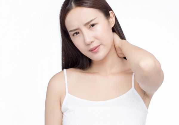 嘴角长痘是什么原因 嘴角长痘是什么原因