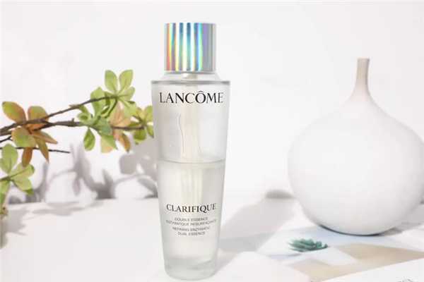 化妆水用后有刺痛感什么原因 化妆水用后有刺痛感什么原因