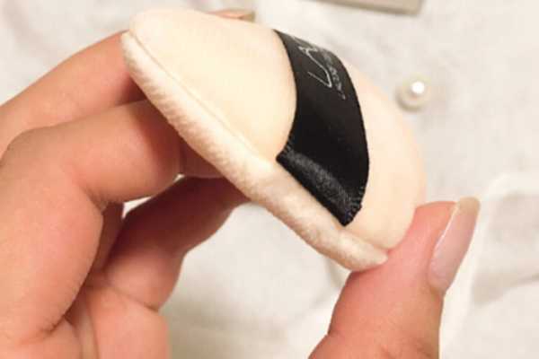 烙色丝绒散粉适合夏季用吗?烙色丝绒散粉粉质细腻吗 烙色丝绒散粉适合夏季用吗?烙色丝绒散粉粉质细腻吗