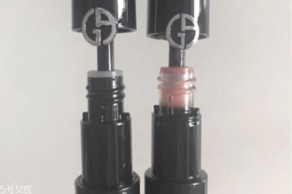 阿玛尼黑管500真假辨别方法 阿玛尼黑管500真假辨别方法