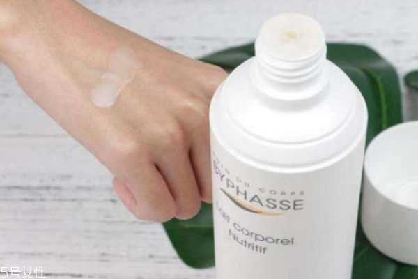 什么身体乳比较滋润