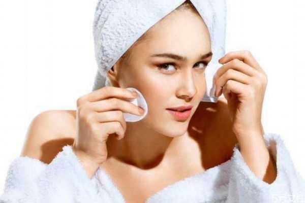 什么情况需要卸妆？用了什么需要卸妆