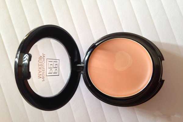 遮瑕膏和遮瑕液的区别 哪个更好用? 遮瑕膏和遮瑕液的区别 哪个更好用?