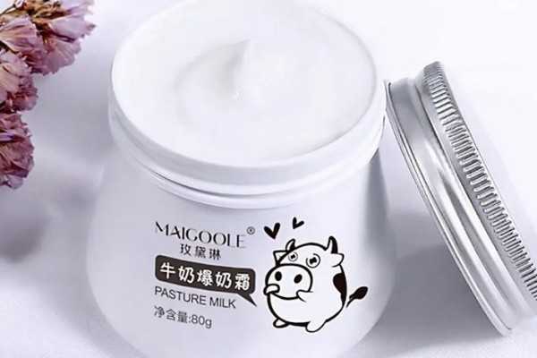 保湿面霜涂完后能用防晒霜吗