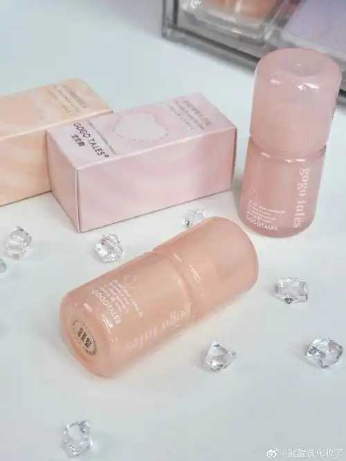 唇釉变味了是什么原因?唇釉变味了还能用吗