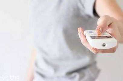 天天吹空调皮肤干怎么办？4招保持肌肤水润