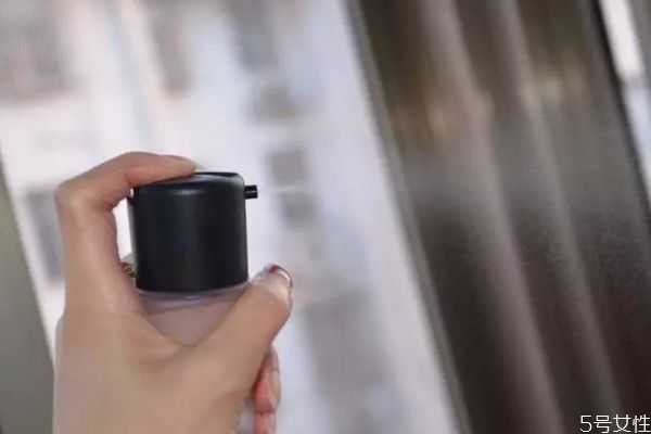 mac定妆喷雾好用吗?mac定妆喷雾怎么使用 mac定妆喷雾好用吗?mac定妆喷雾怎么使用