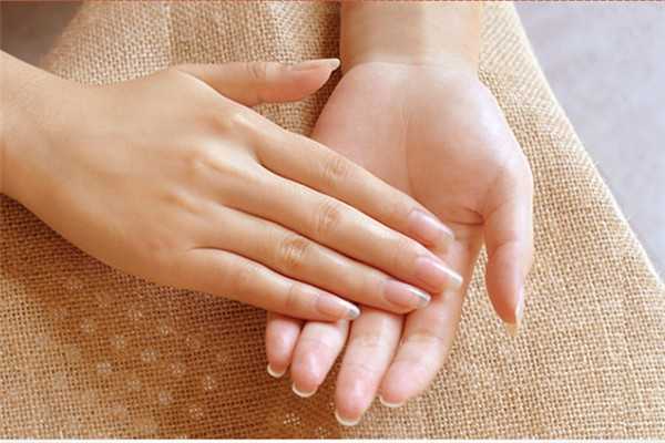 手部细纹多怎么改善 手部细纹多什么原因