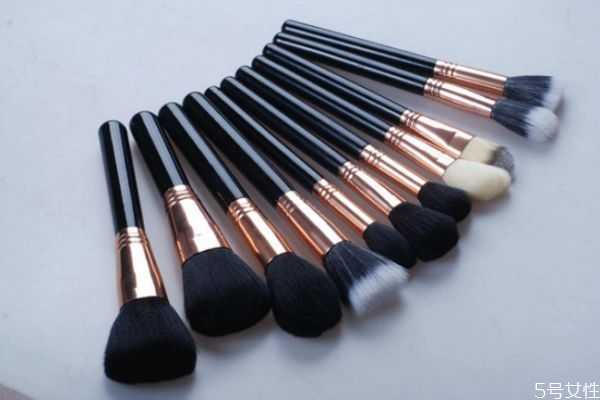 一套化妆刷可以用多少年