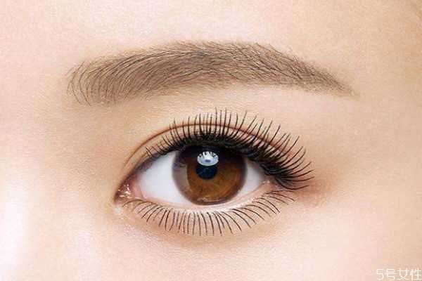 眉笔选择什么颜色好看？什么颜色眉笔最自然