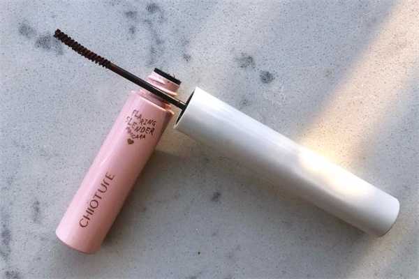 稚优泉睫毛膏有几个颜色 稚优泉睫毛膏孕妇能用吗